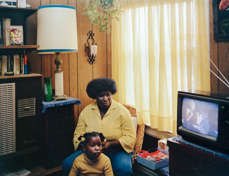 Bobbie Washington and her daughter Ayana, 28 Langton Street, 1982