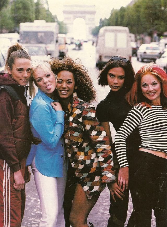 Stunning Photos of Spice Girls in Paris in 1996 by Tim Roney