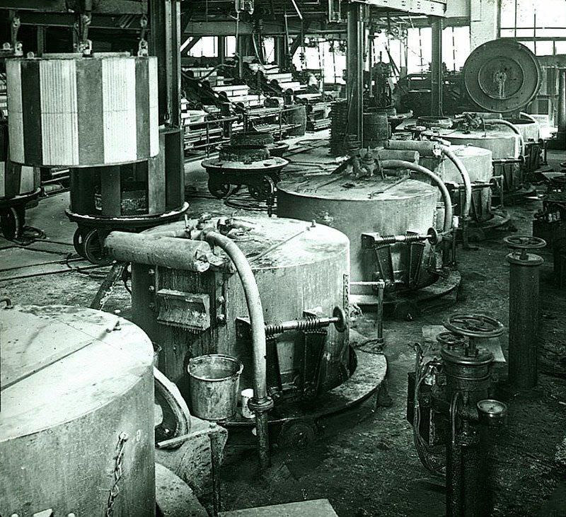 Centifugal Machines, Sugar Plantation, Jamaica, 1900