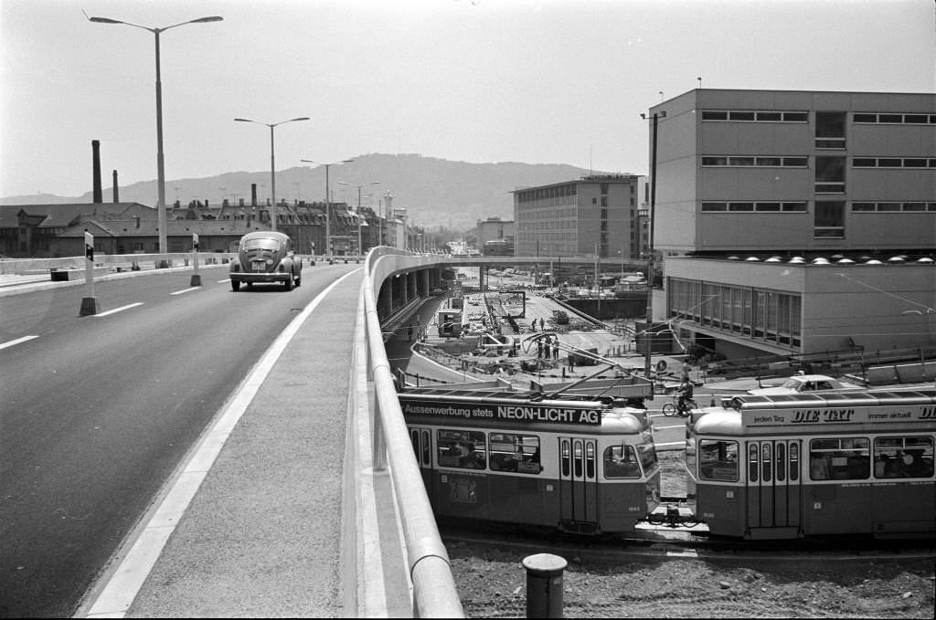 Road construction in Zurich, 1970