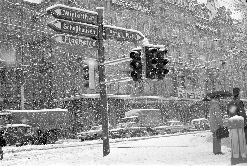 Snow at Bellevue square, Zurich, 1970