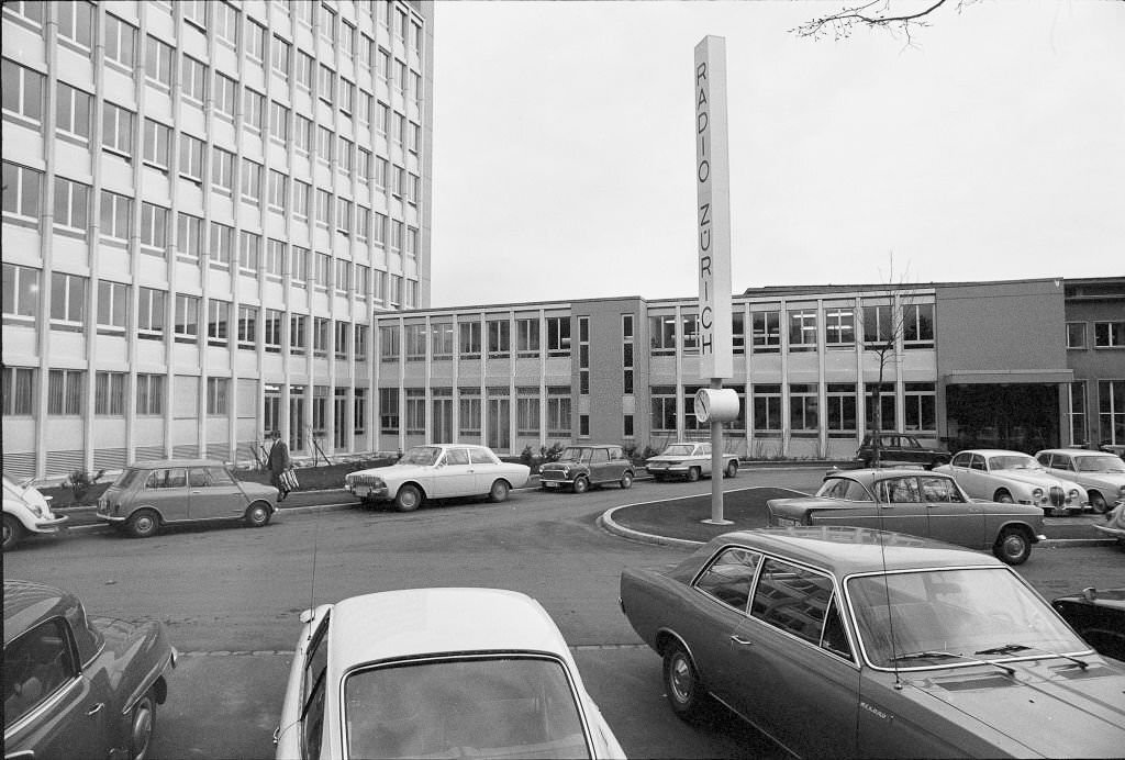 The new radio studio in Zurich, 1970