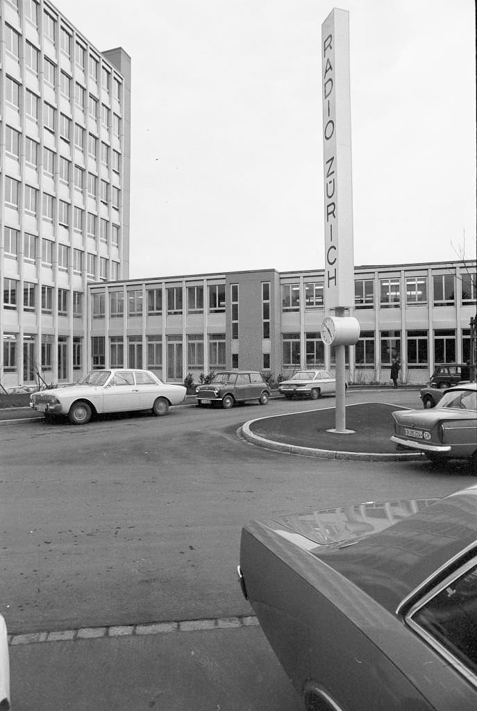 The new radio studio in Zurich, 1970