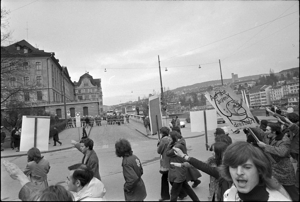 Demonstration of "Bunkerjugend" in Zurich 1971