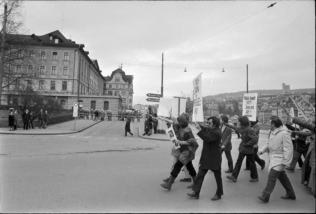 Demonstration of the "Bunker Youth" in Zürich 1971