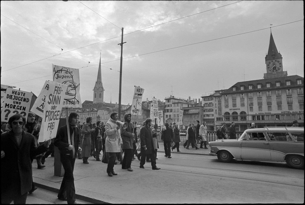 Demonstration of the "Bunker Youth" Zürich 1971