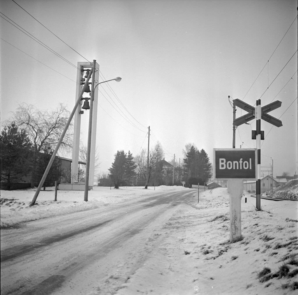 Illegal hazardous waste dump of the Basel chemical industry, Bonfol, 1970