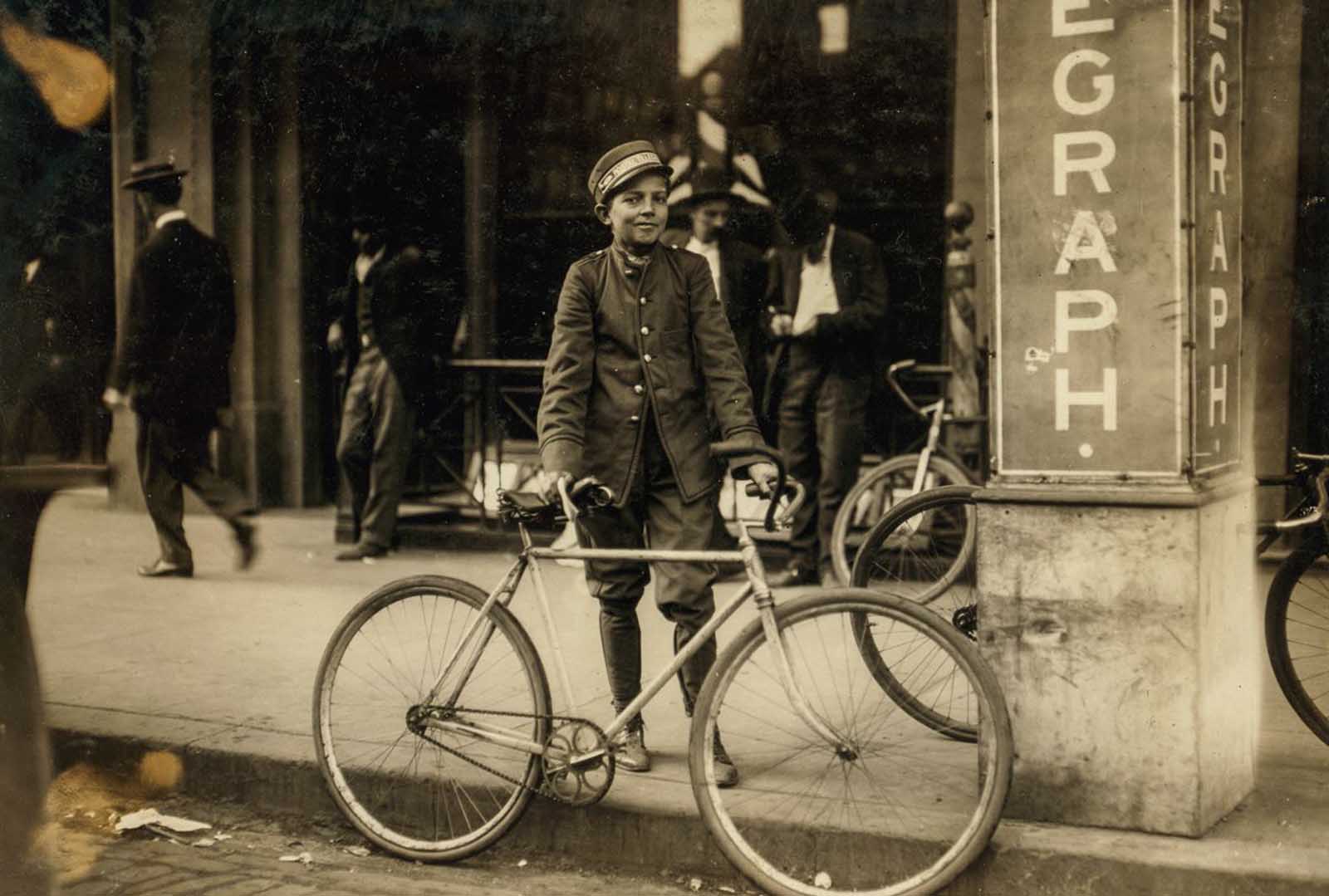 Postal Telegraph messenger. Location: Birmingham, Alabama, November, 1910.