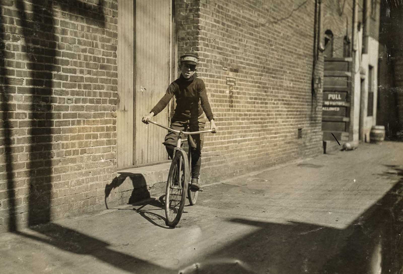 Manley Creasson. Messenger #6, Mackay Telegraph Co.