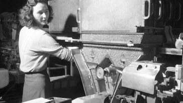 Camel Cigarette Factory 1948