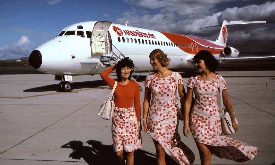 Hawaiian Airlines Flight Attendants Uniforms