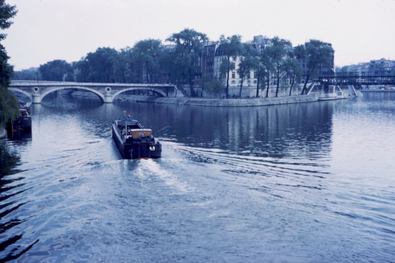 Barge in Seine, 1960