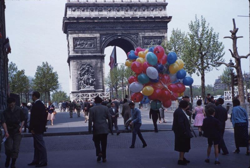 Arc de Triomphe, 1960