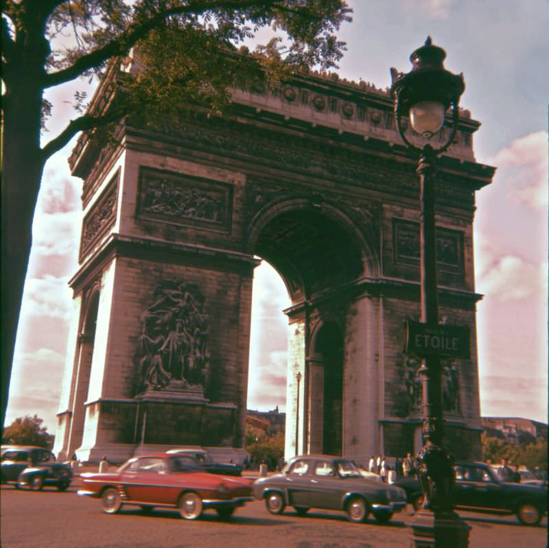 Arc de Triomphe, Paris, 1961
