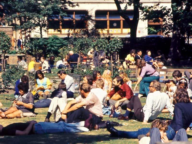 A lunch-hour crowd in Hanover Square, 1970s