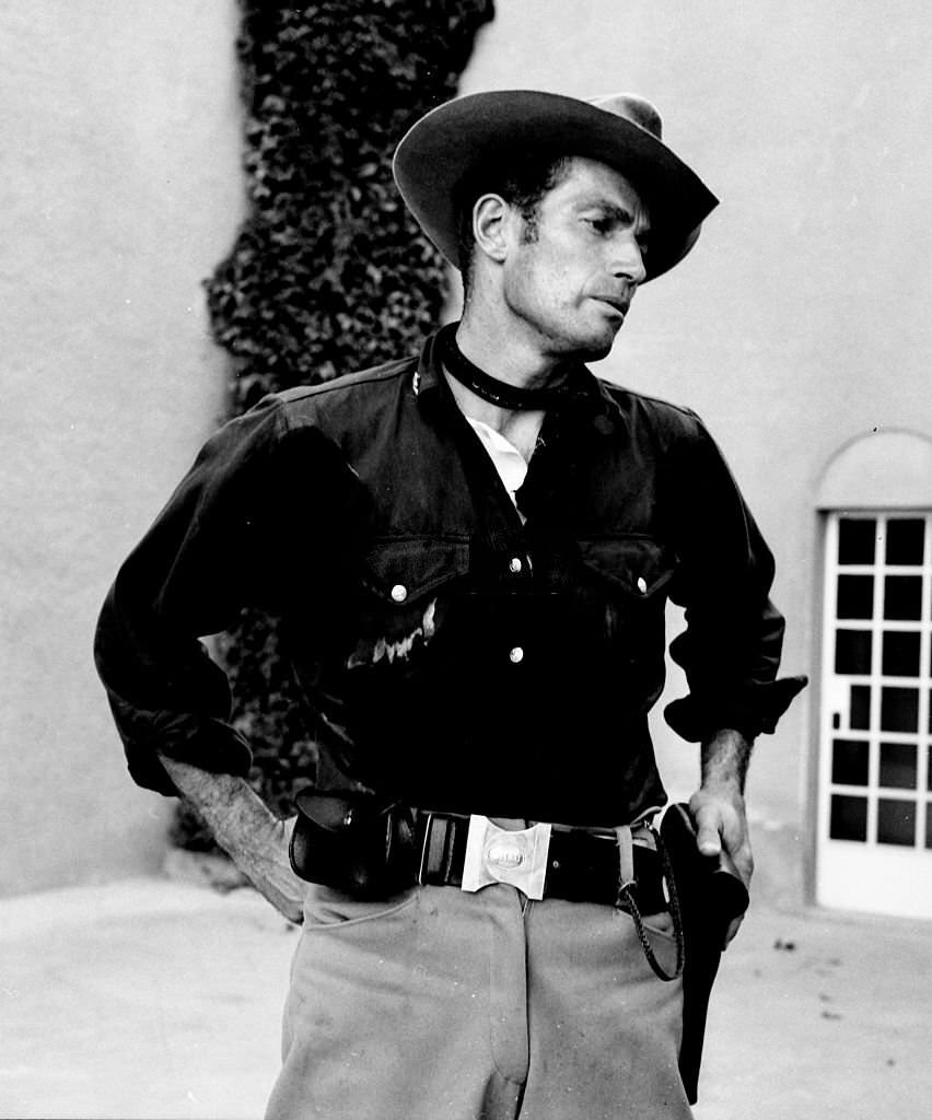 Charlton Heston on location in Madrid for the movie '55 days of Peking ', 1963.