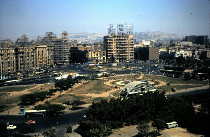 Midan Tahrir (Liberation Square), Cairo