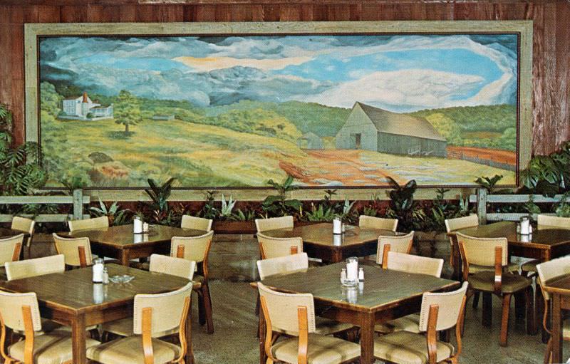Moorman Manufacturing Co. Cafeteria - East Room, Quincy, Illinois
