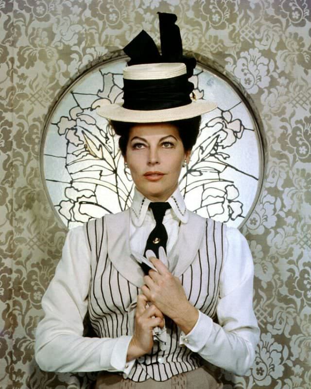 Gorgeous Photos of Ava Gardner in Beautiful Costumes from the movie '55 Days at Peking (1963)'