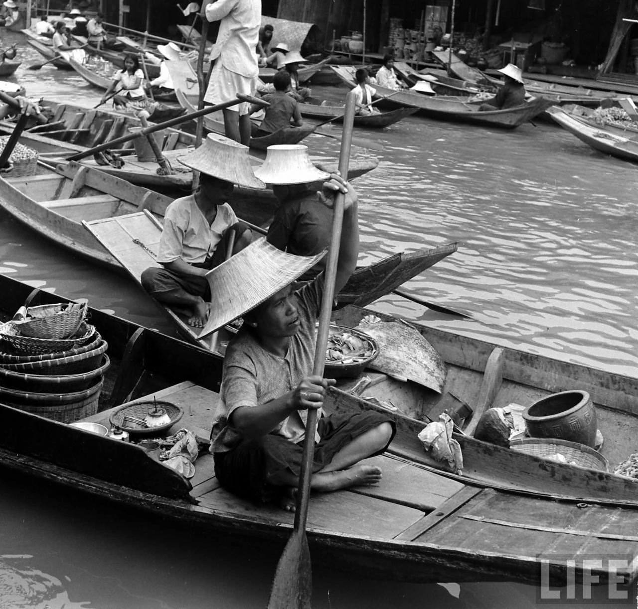 Fascinating Vintage Photos of Life on Bangkok's Chao Phraya River in the 1950s