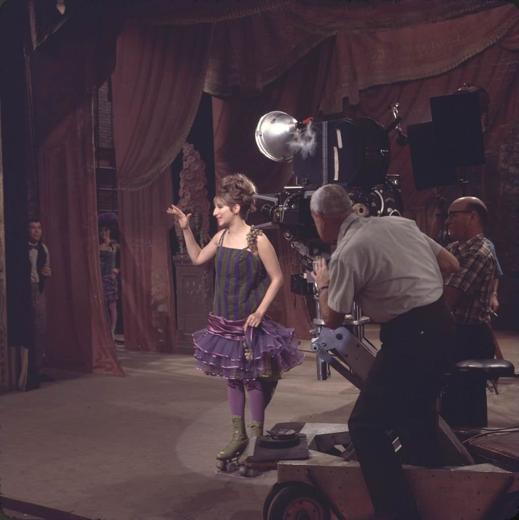 Barbra Streisand films the rollerskating sequence for the film 'Funny Girl', 1968.