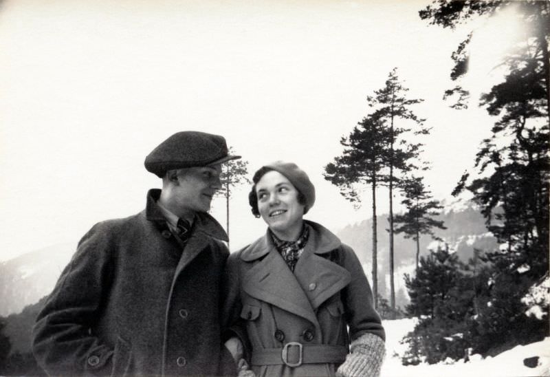 Lovely Vintage Photos of Beautiful Couples from the 1930s