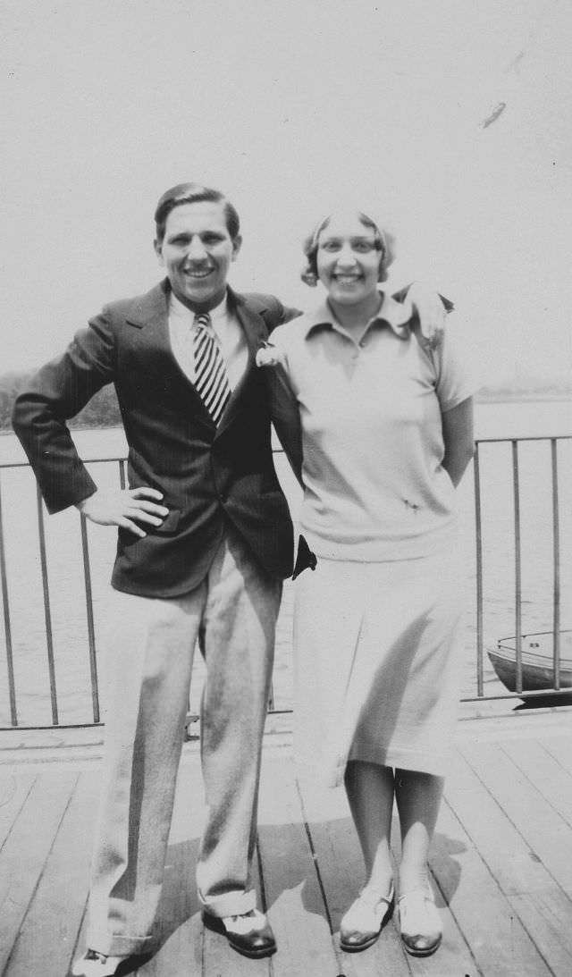 Lovely Vintage Photos of Beautiful Couples from the 1930s