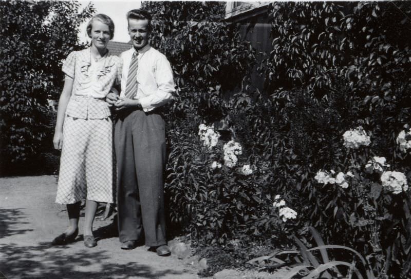 Lovely Vintage Photos of Beautiful Couples from the 1930s