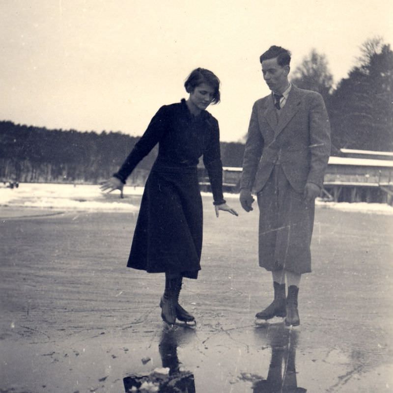 Lovely Vintage Photos of Beautiful Couples from the 1930s