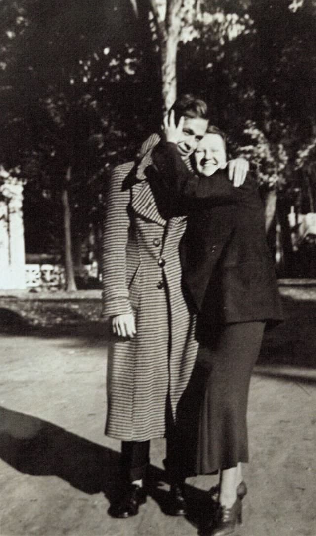 Lovely Vintage Photos of Beautiful Couples from the 1930s