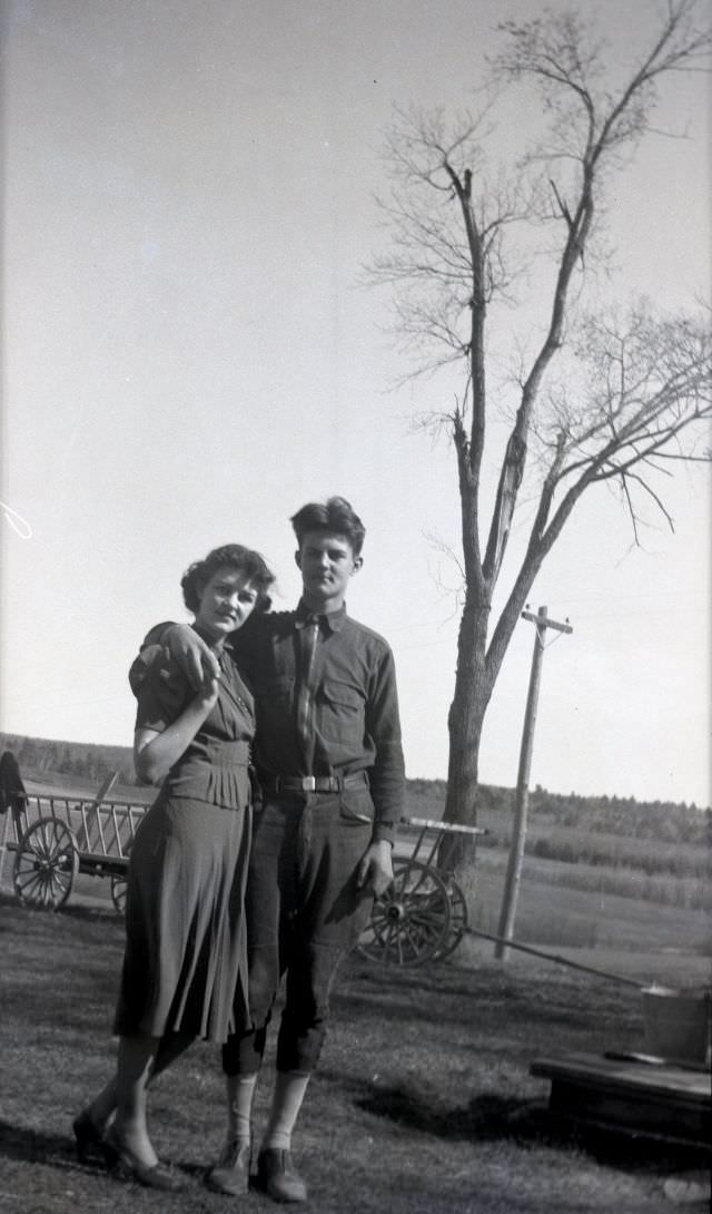 Lovely Vintage Photos of Beautiful Couples from the 1930s