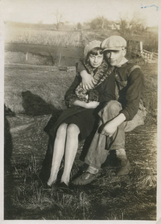 Lovely Vintage Photos of Beautiful Couples from the 1930s