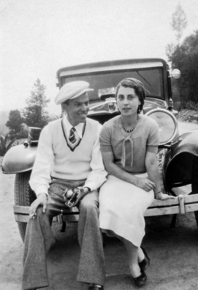 Lovely Vintage Photos of Beautiful Couples from the 1930s