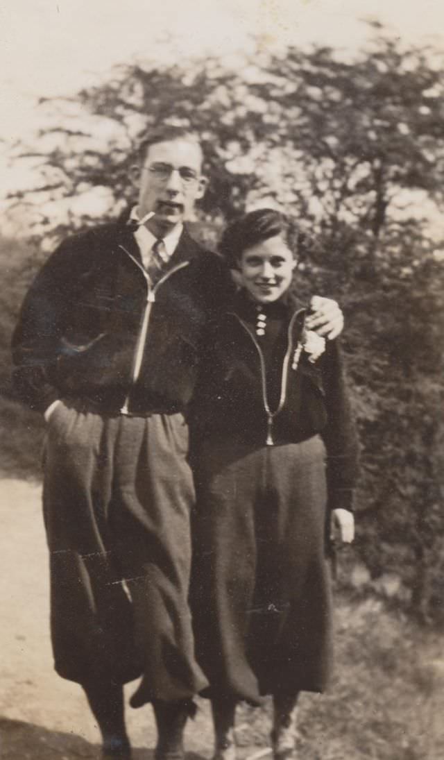 Lovely Vintage Photos of Beautiful Couples from the 1930s