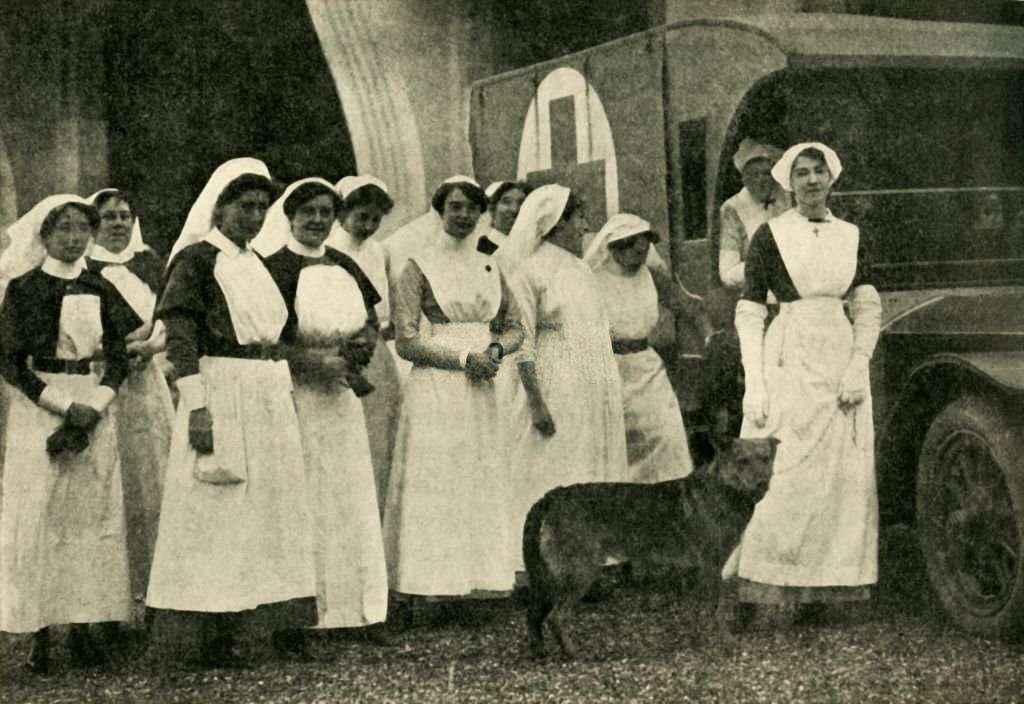 The Duchess pf Westminster With Nurses