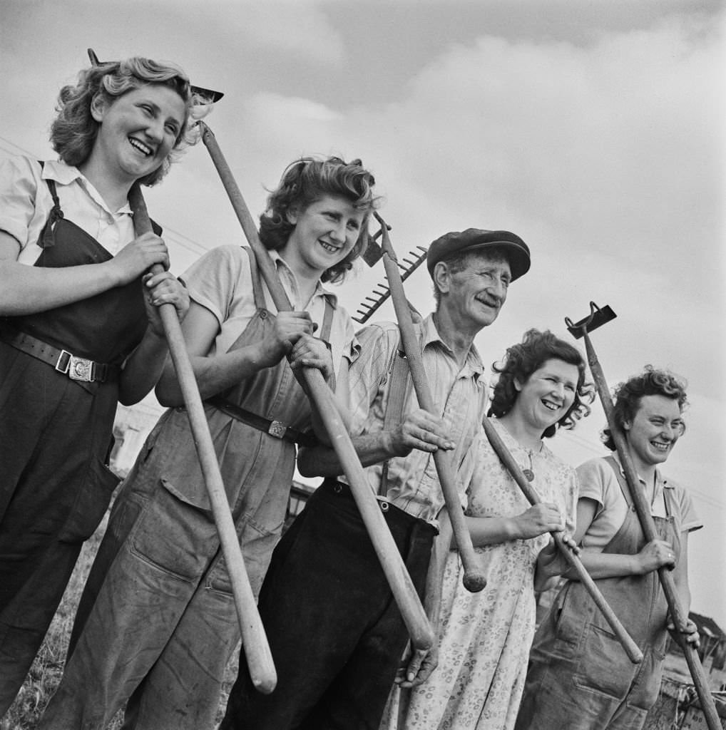 Land Settlement Association Tenants, 1944