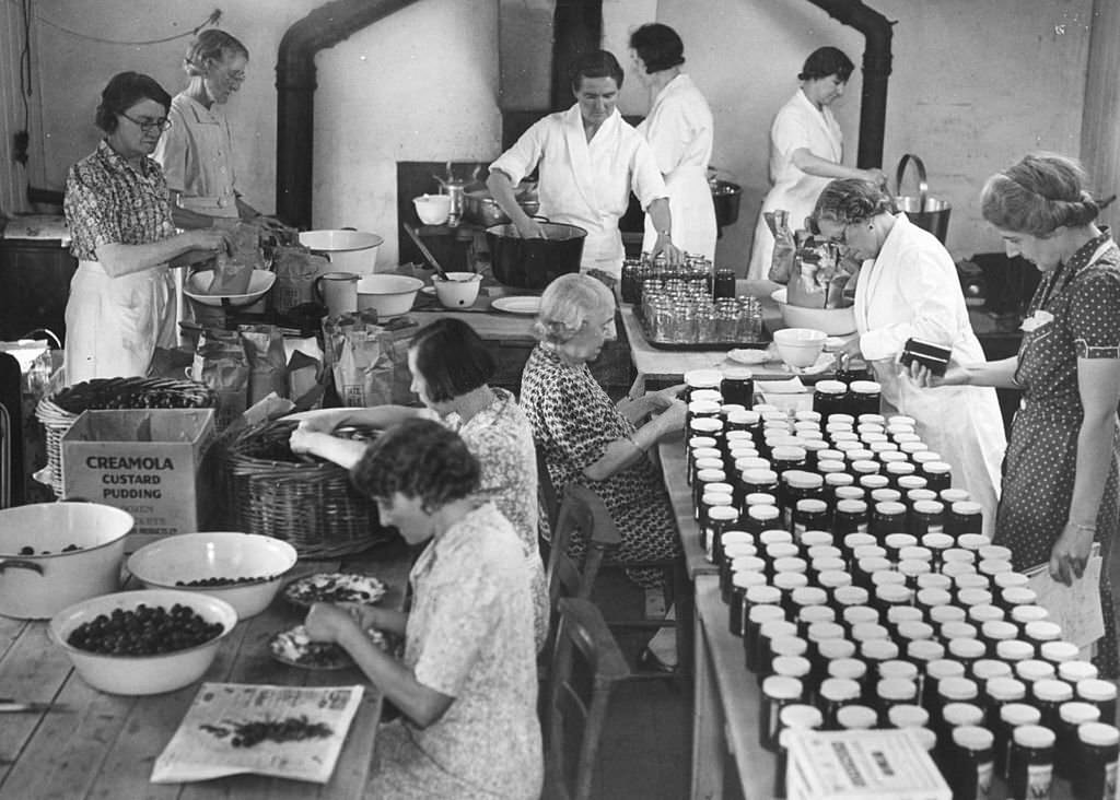 Preparing jam in Kent to preserve as much fruit as possible for the winter. Over 5,000 lbs of jam has already been made by the Women's Institute in Mereworth, Kent, 1944