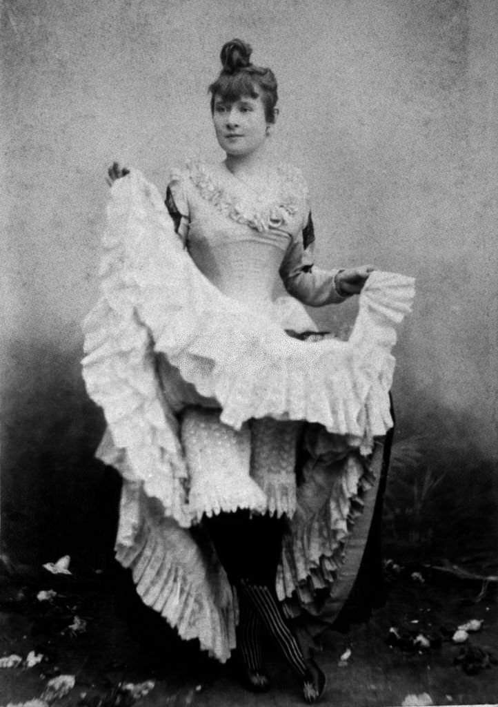La Goulue, popular cancan dancer in Paris, France, 1890s