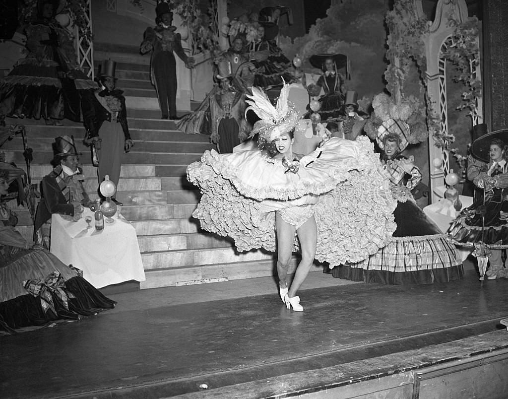 Josephine Baker dancing the Can-Can in the "Bal Mabille" act.