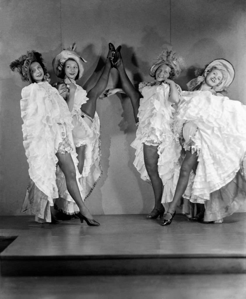 French cancan dancers, 1920