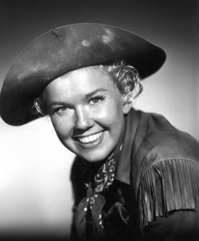 Hilarious Photos of Doris Day as Calamity Jane in the movie 'Calamity Jane (1953).'