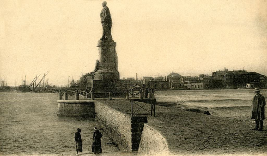 Lesseps Statue And Entrance to the Suez Canal, 1918