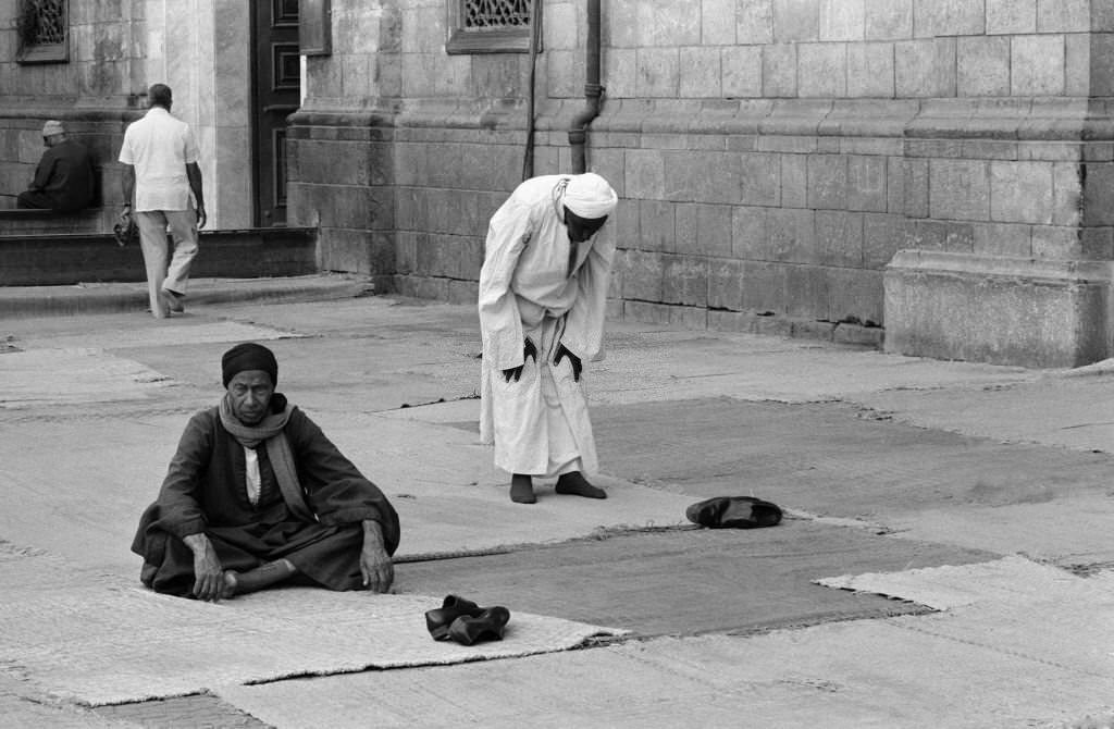 People praying in a Cairo street in October 1978, Egypt.