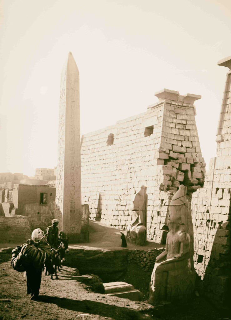 Obelisk at entrance to Temple of Luxor, 1900.
