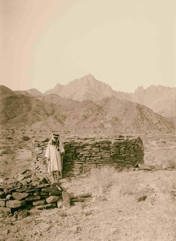 Nawamis with Jebel Serbal in the distance in Sinai, Egypt, 1900.