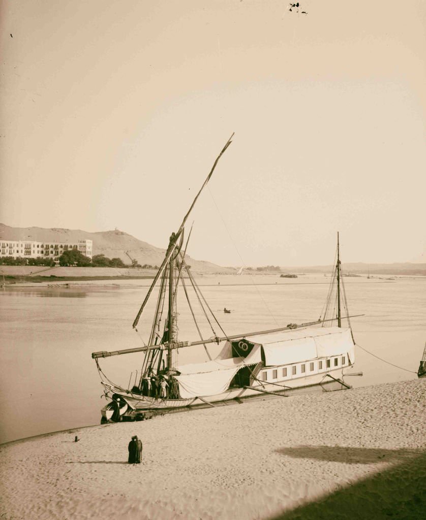 Dahabeah, boat for travelling on the Nile, 1900