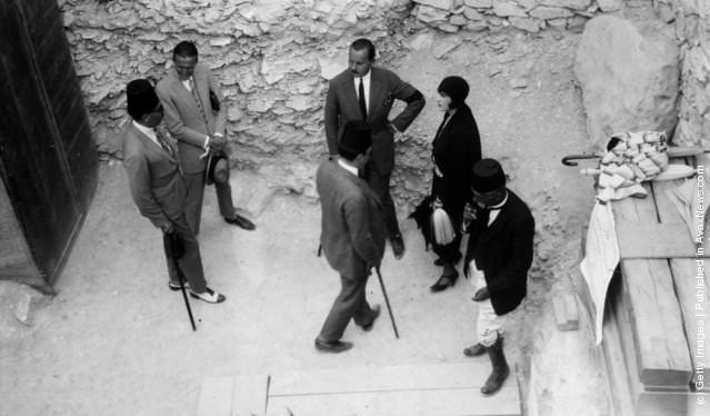 Prince Friedrich Leopold of Prussia (with hand on hip) attends the opening of the tomb of Tutankhamen at Luxor, by the Egyptian government.