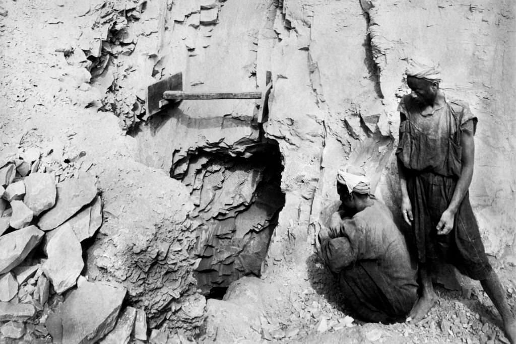 Necropolis of tebe, deir el-medina, the site of the discovery of the tomb of Kha and his wife Merit, 1906