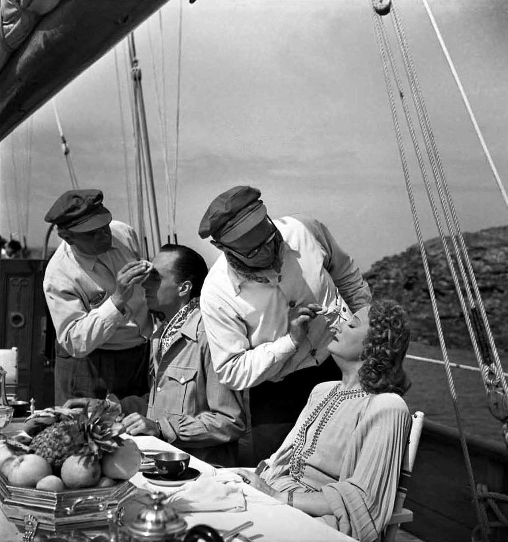 Fascinating Photos of Life in France from the 1930s and 1940s by Émile Savitry