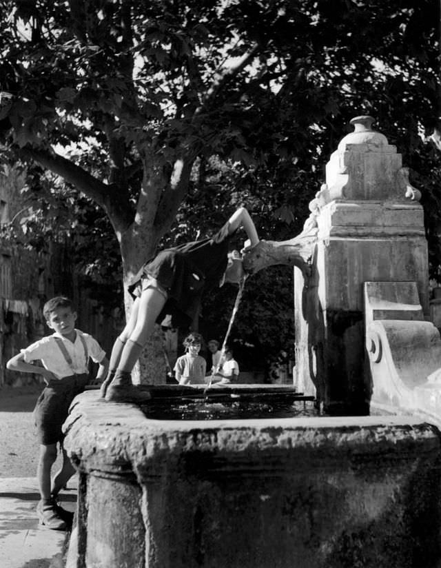 French Children Playing Out in the Streets in the 1930s and 1940s